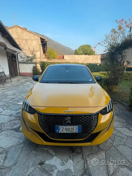 Peugeot 208 2019 photo 5