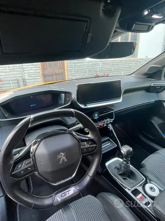 Peugeot 208 2019 photo 4