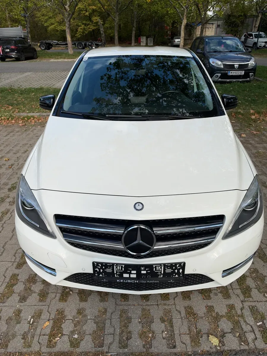 Mercedes-Benz B-Class 2014 photo 3