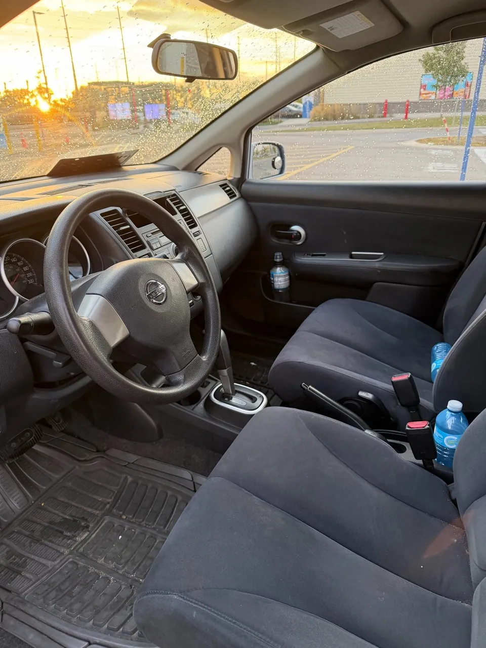 Nissan Versa 2009 photo 4