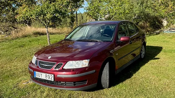 Saab 9-3 2004 photo 2