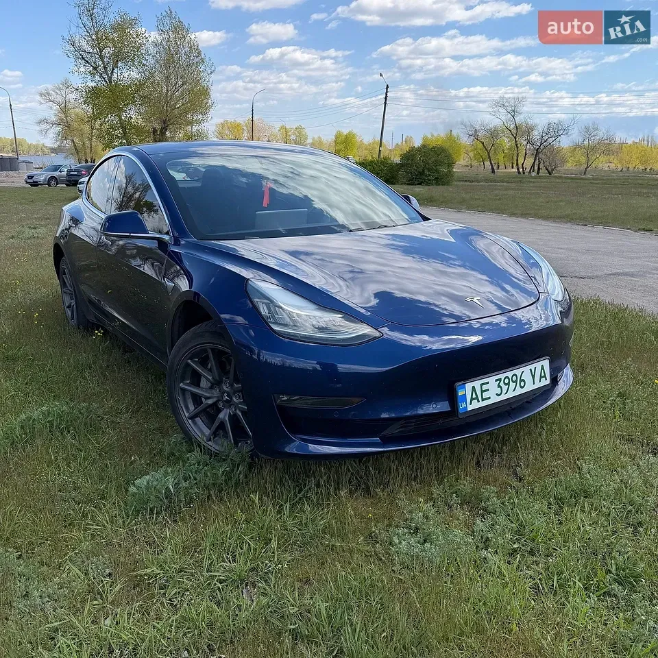 Tesla Model 3 2018 photo 3