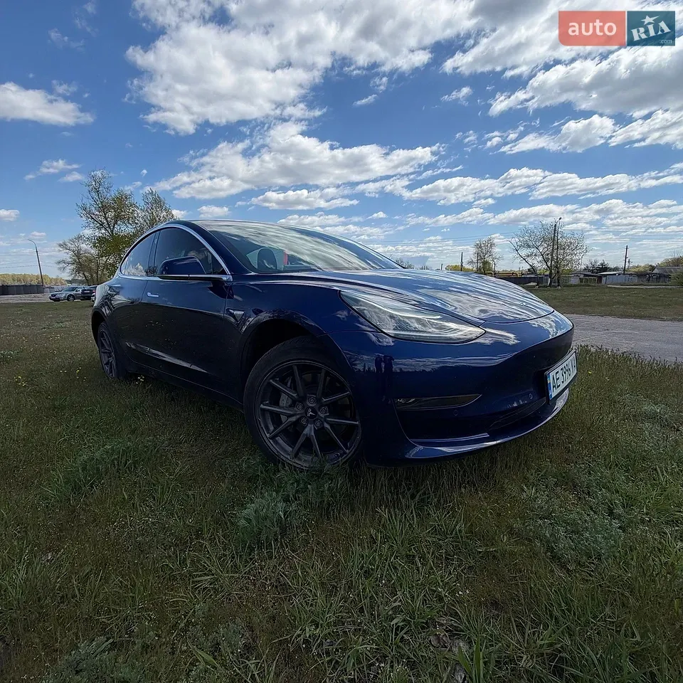 Tesla Model 3 2018 photo 4