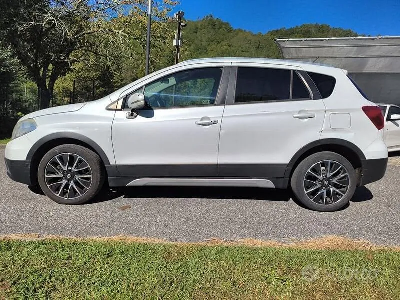 Suzuki S-Cross 2016 photo 4