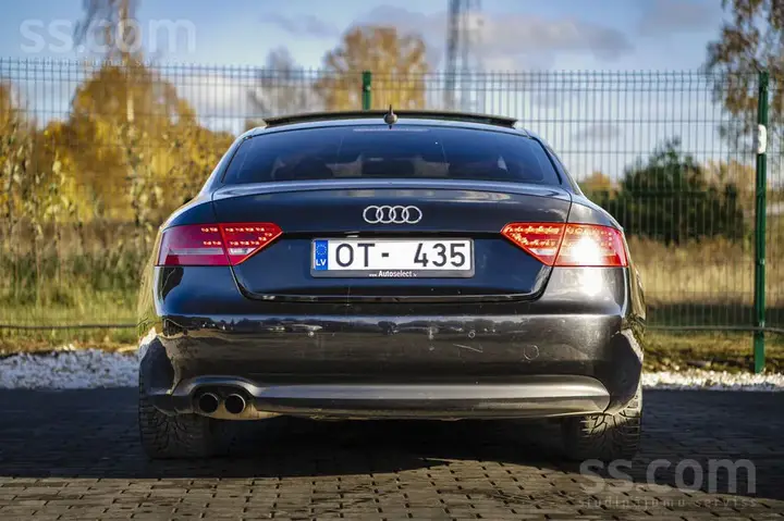 Audi A5 2009 photo 5