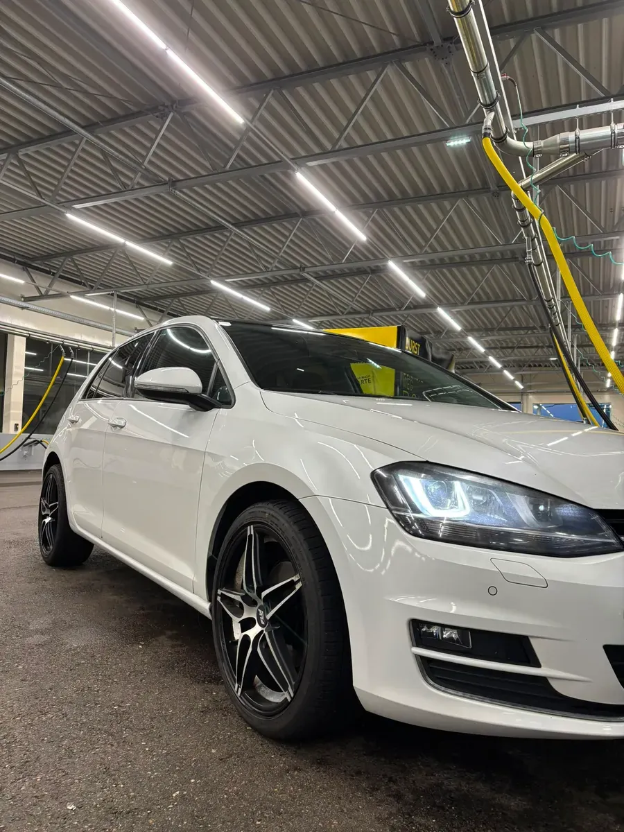 Volkswagen Golf 2013 photo 3