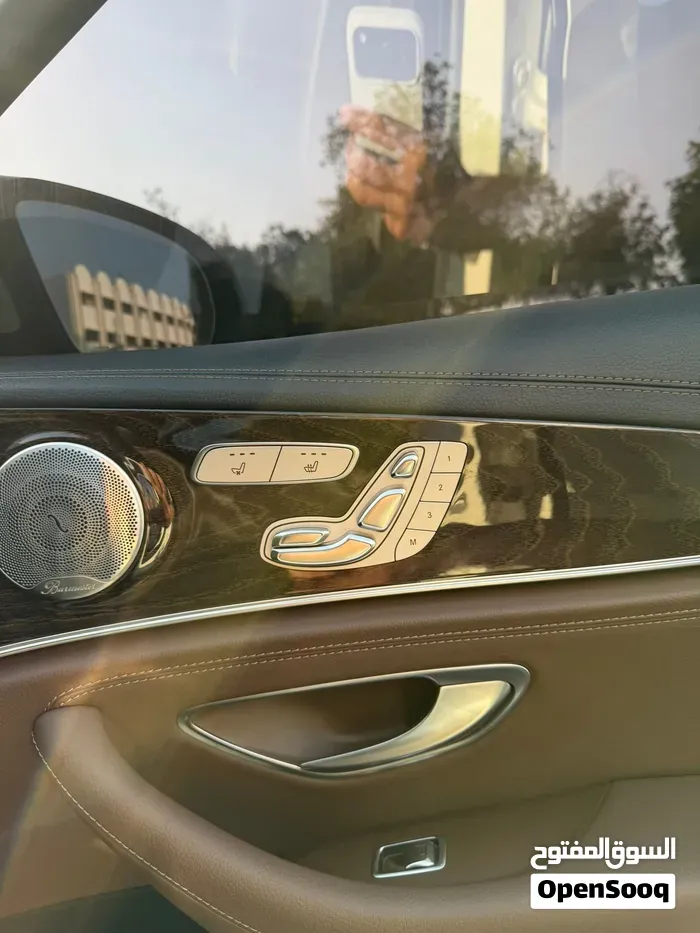 Mercedes-Benz E300 2021 photo 4