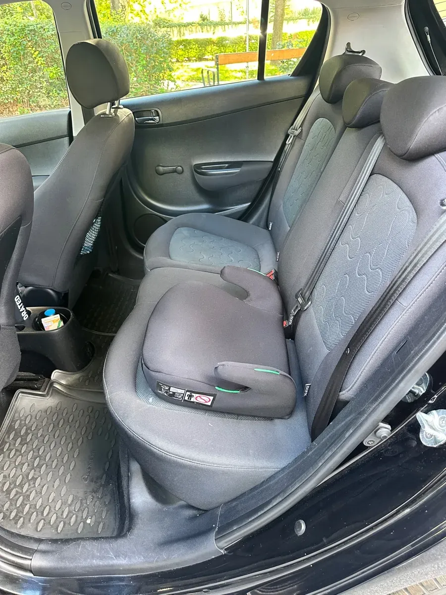 Hyundai I20 2010 photo 3