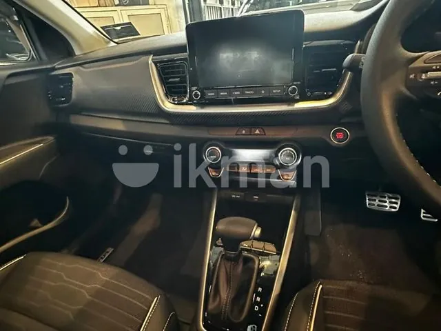 Kia Stonic 2025 photo 3