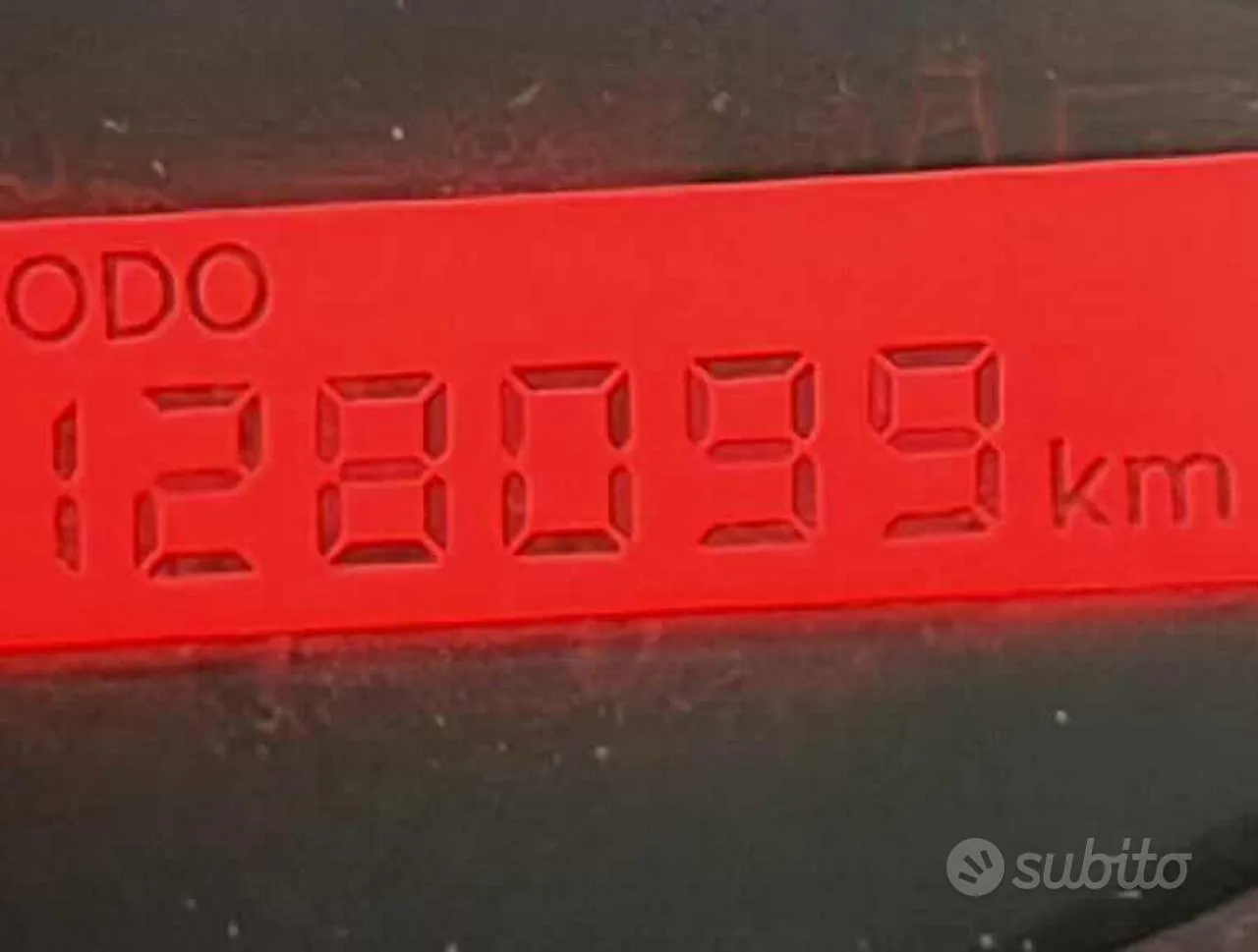Kia Venga 2010 photo 2