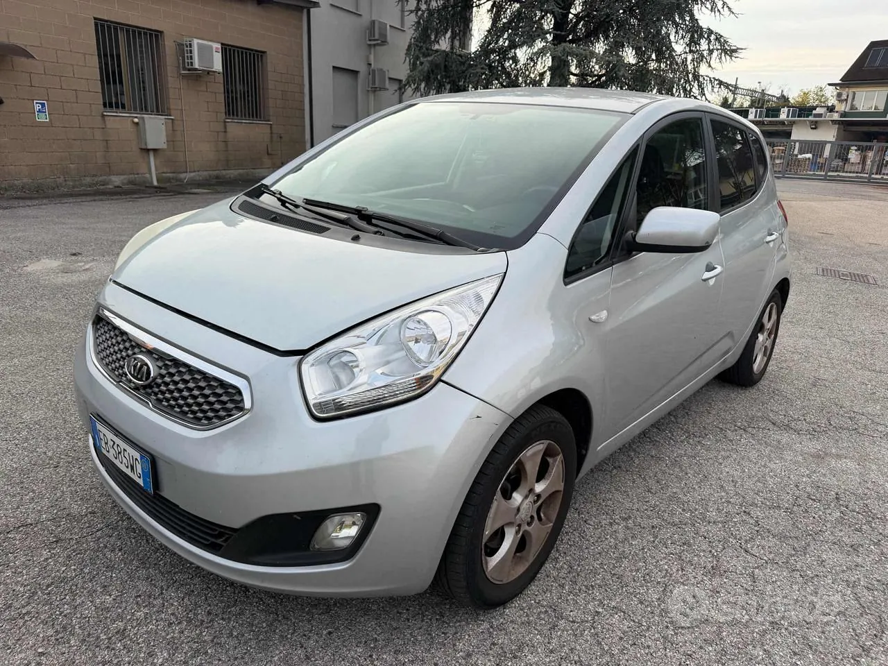 Kia Venga 2010 photo 4