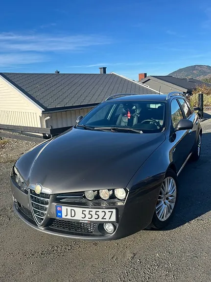 Alfa Romeo 159