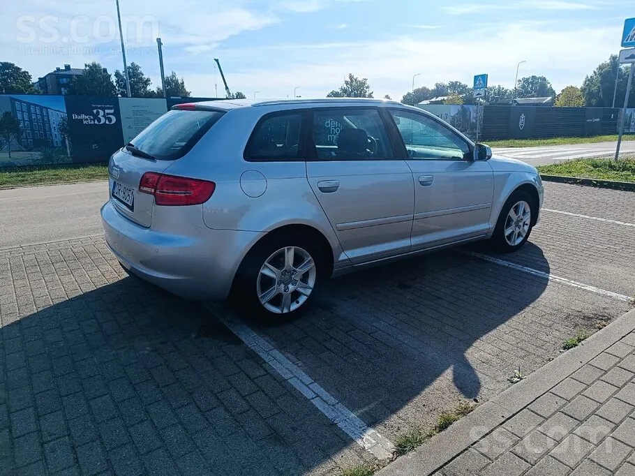 Audi A3 2012 photo 2