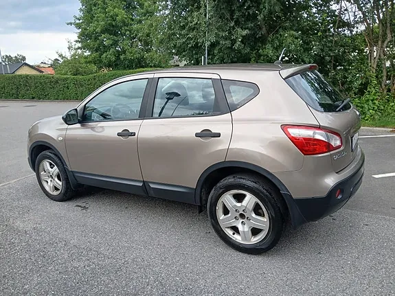 Nissan Qashqai 2010 photo 4