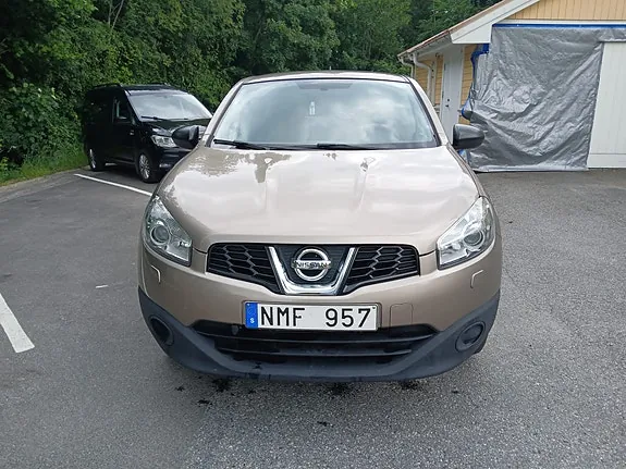 Nissan Qashqai 2010 photo 2