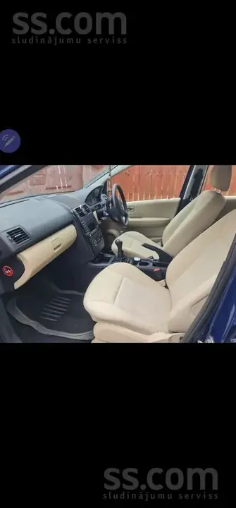 Mercedes-Benz A160 2012 photo 4