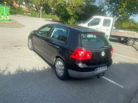 Volkswagen Golf Iv 2004 photo 2