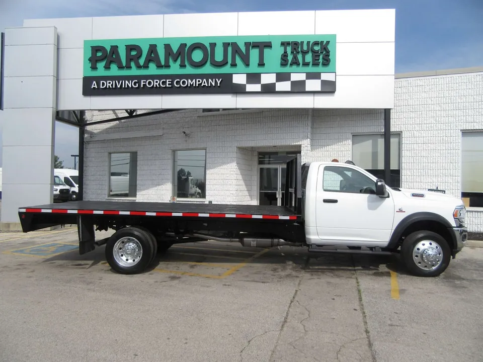 Dodge Ram 5500 2024 photo 2