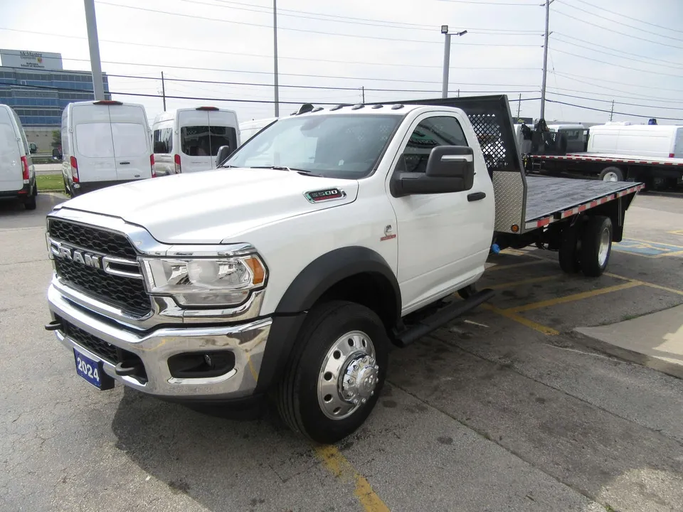 Dodge Ram 5500 2024 photo 5