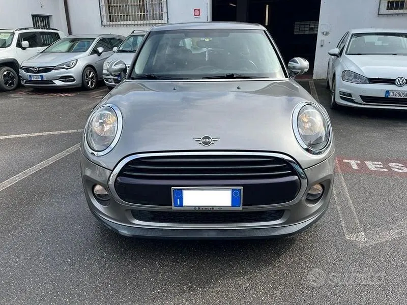 Mini Mini Cooper Cabrio 2019 photo 2