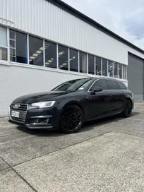Audi A4 2017 photo 2