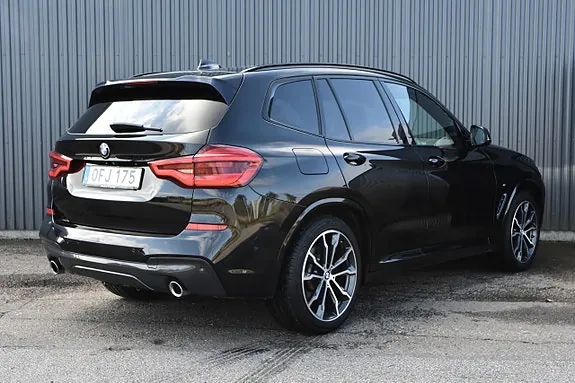 BMW X3 2018 photo 2