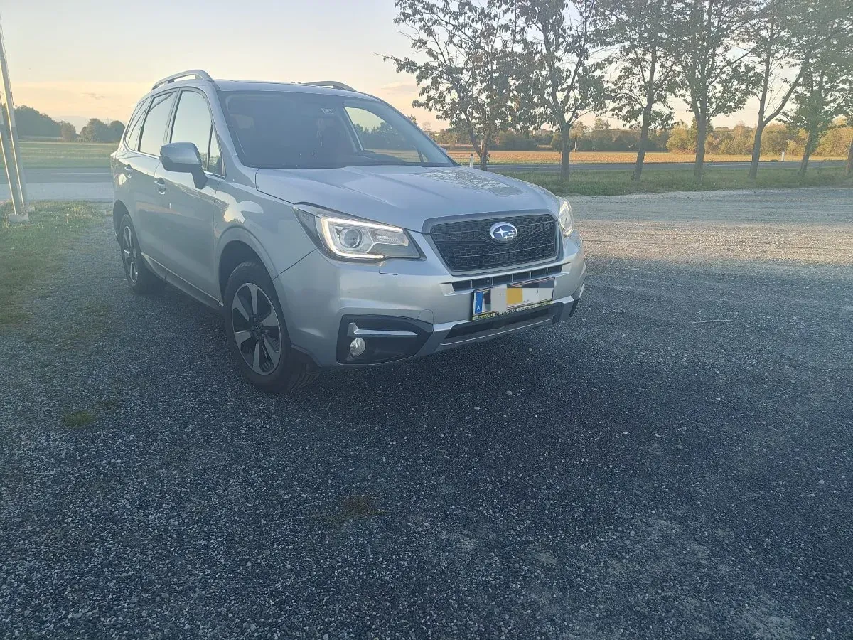 Subaru Forester 2017 photo 2