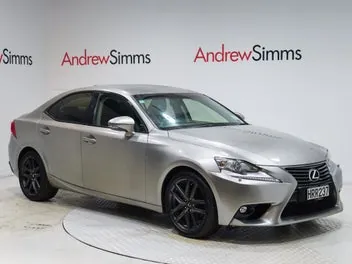 Lexus Is 250 2014 photo 2