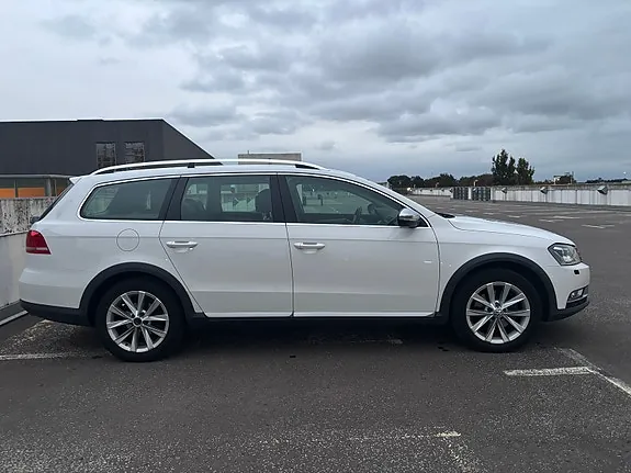 Volkswagen Passat Alltrack 2014 photo 4