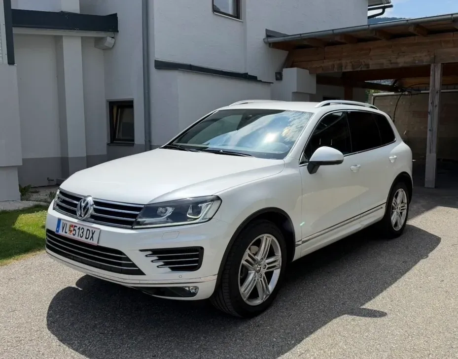 Volkswagen Touareg 2016 photo 2