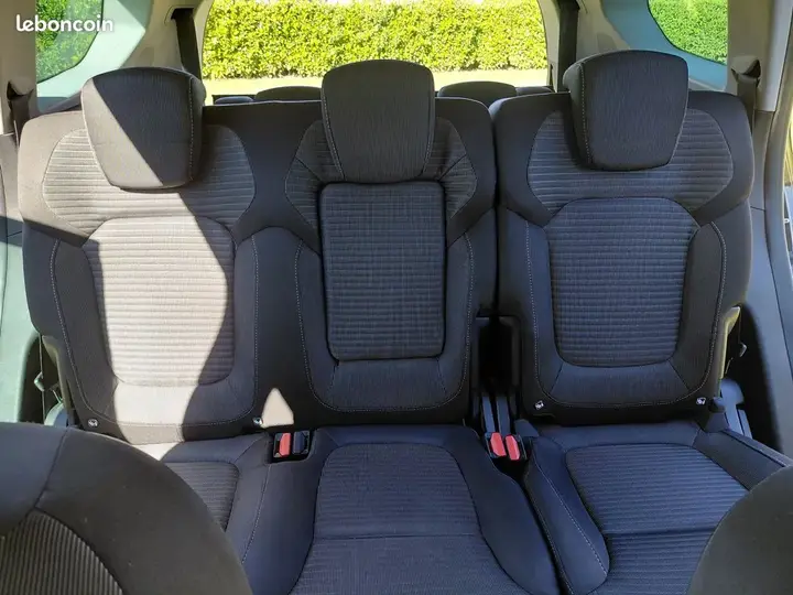 Renault Grand Scenic 2018 photo 5