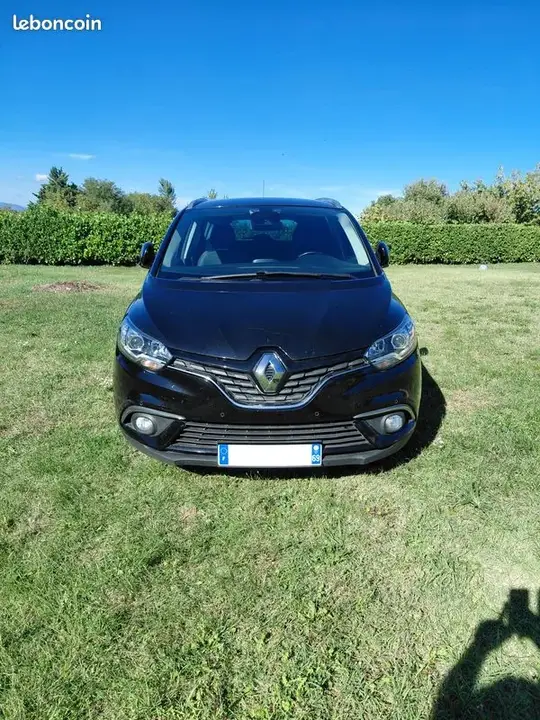 Renault Grand Scenic 2018 photo 4