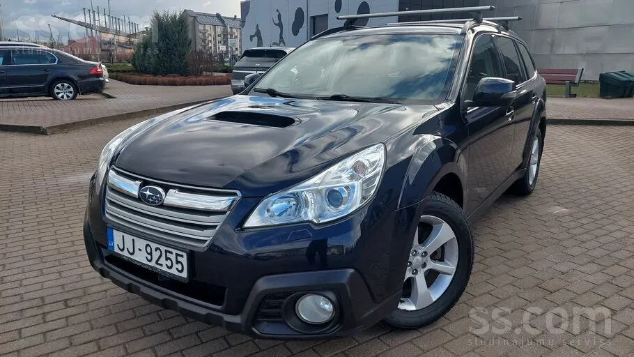 Subaru Legacy 2013 photo 2
