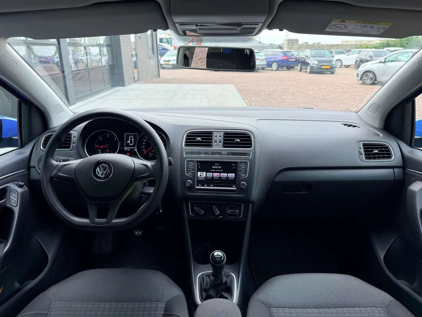 Volkswagen Polo 2016 photo 3