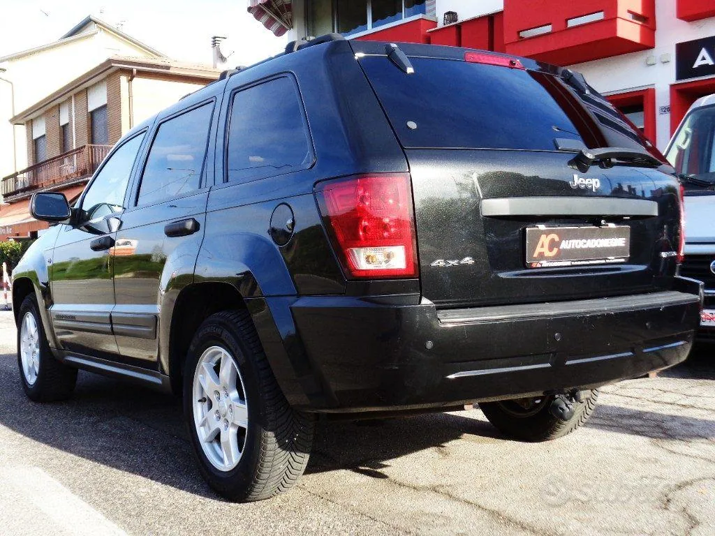 Jeep Grand Cherokee 2005 photo 4