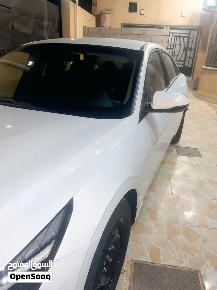 Hyundai Avante 2021 photo 4
