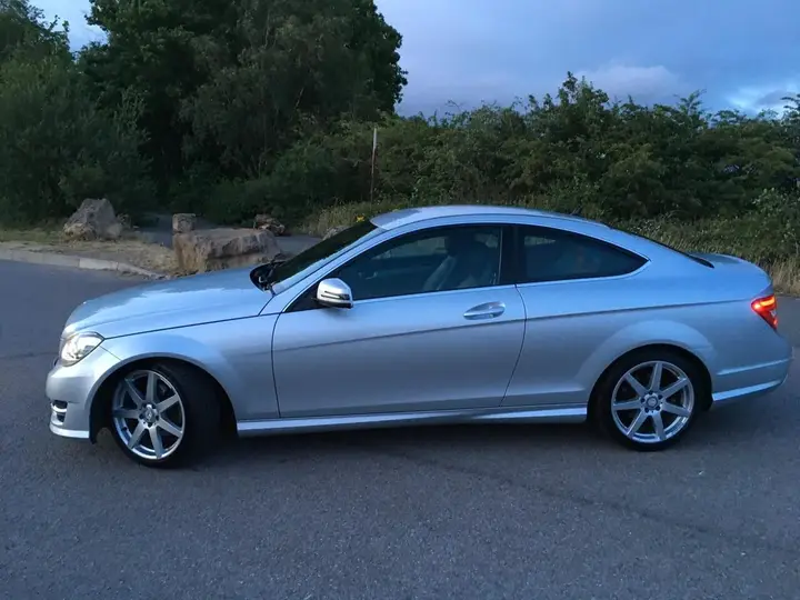 Mercedes-Benz C-Class 2013 photo 3