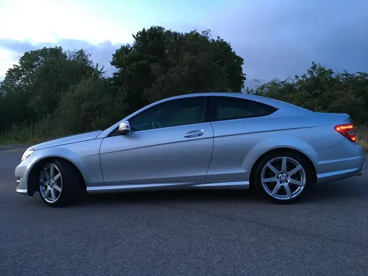 Mercedes-Benz C-Class 2013 photo 4