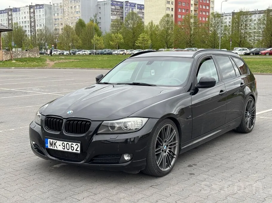 BMW 325 2010 photo 3