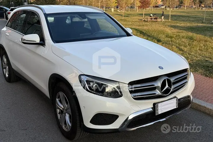 Mercedes-Benz Glc 2016 photo 3