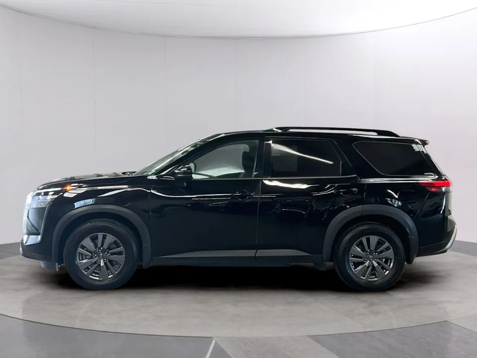 Nissan Pathfinder 2024 photo 2