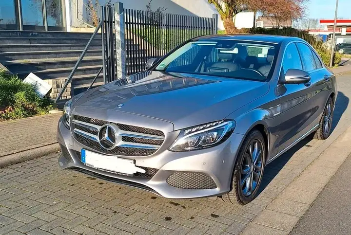 Mercedes-Benz C180