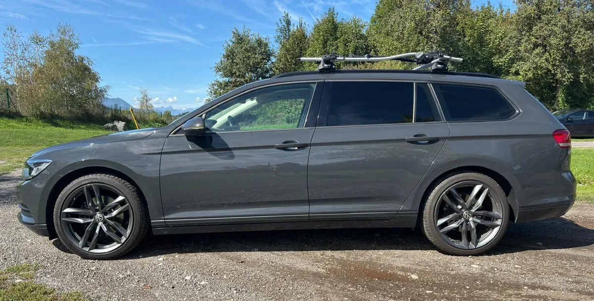 Volkswagen Passat 2019 photo 2