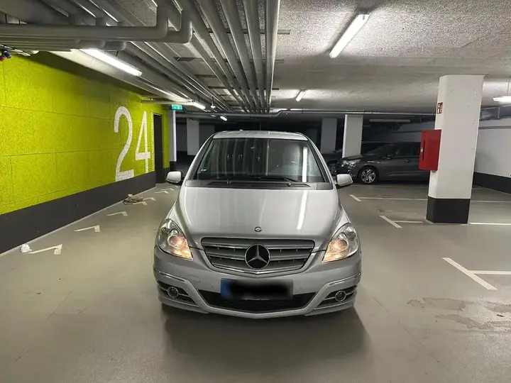 Mercedes-Benz B 180 Urban