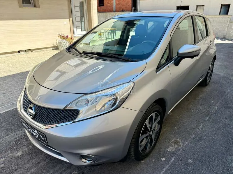 Nissan Note 2013 photo 3