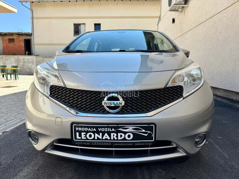 Nissan Note 2013 photo 2