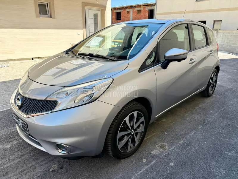 Nissan Note 2013 photo 4