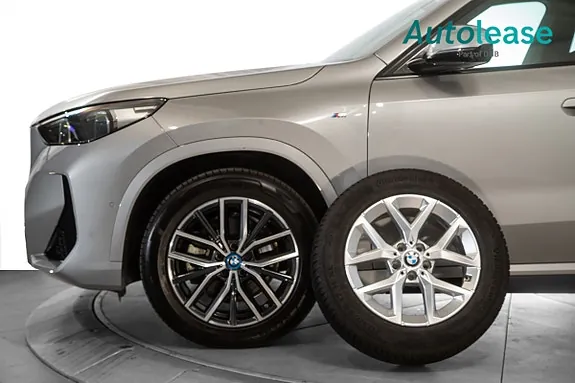 BMW Ix1 2023 photo 3
