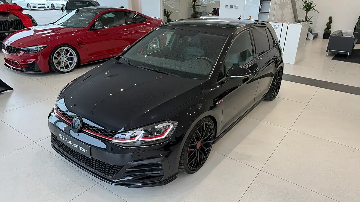 Volkswagen Golf 2019 photo 2