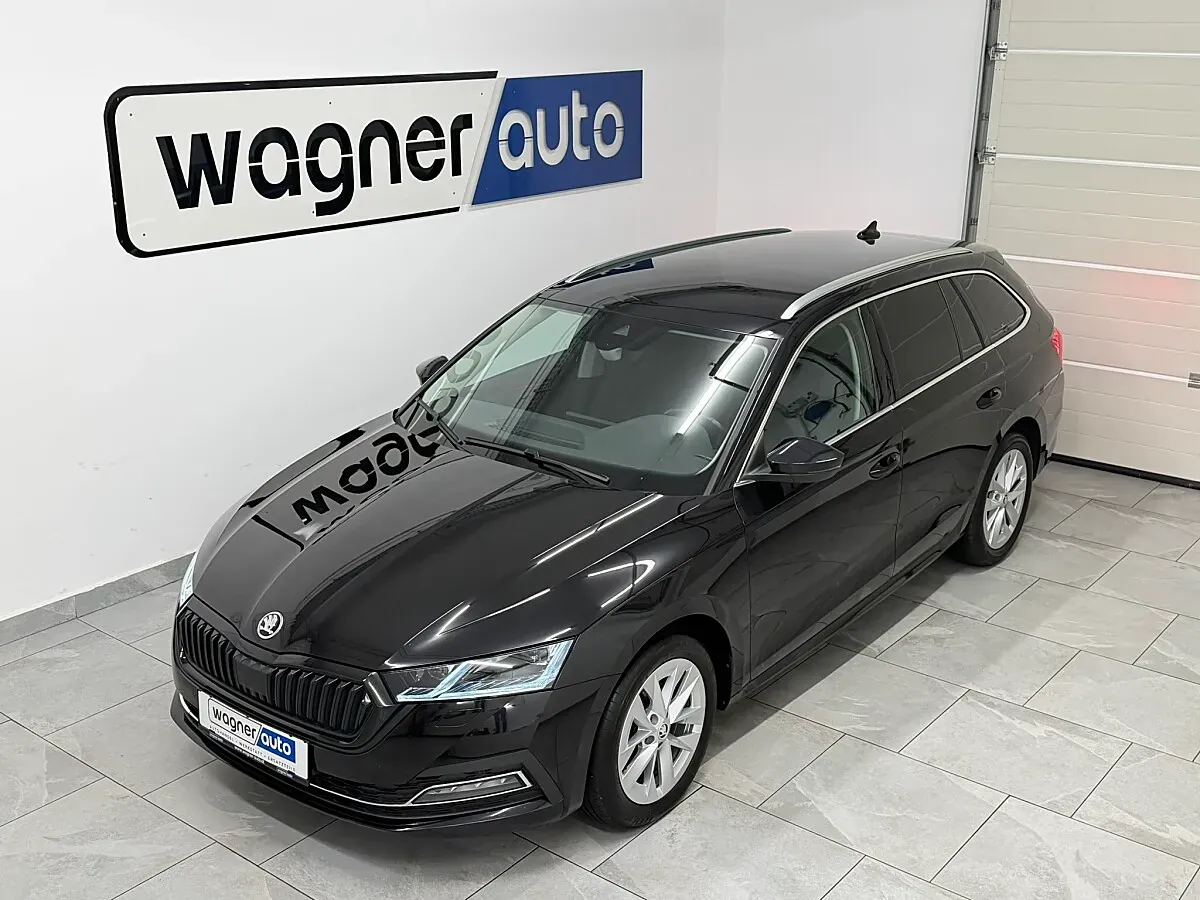 Skoda Octavia 2023 photo 3